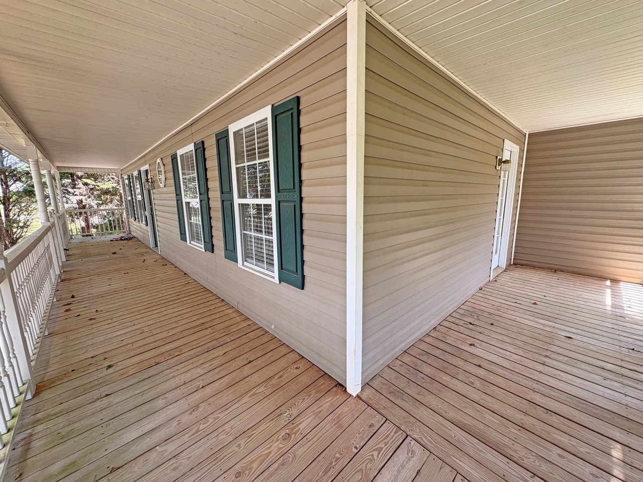 RENT READY SUBTO in Dallas GA 🔥🔥 w POOL ⛱️ NO PMT TIL AUGUST 🚨 NO HOA or Rental Restrictions 😍 NO Pre-approval or Credit Check 🚫 - photo 3