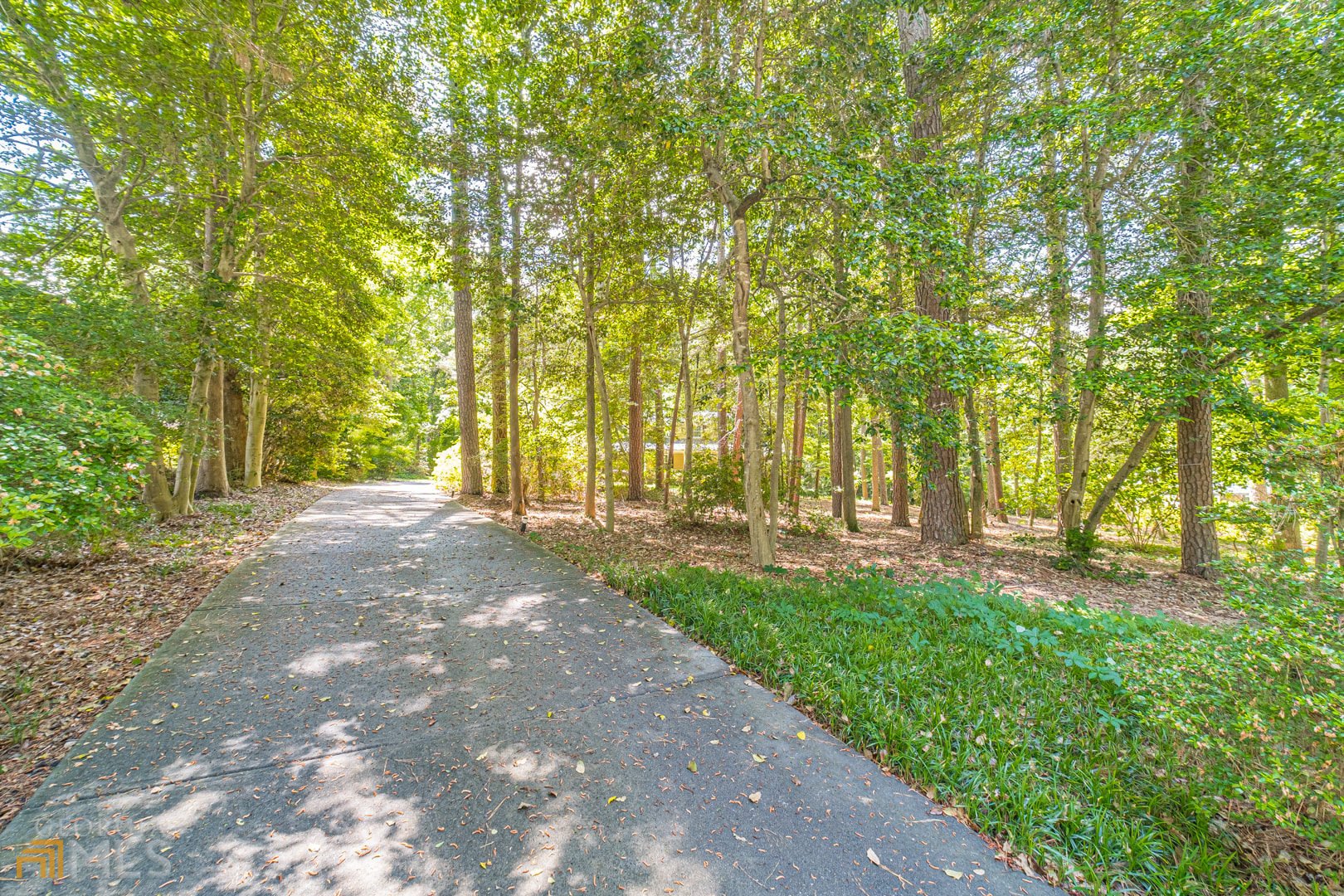 SUBTO in Snellville GA w $50k Estimated Equity ๐ฅ๐ฅ 5.78% Locked In Rate ๐ Screened Porch + Fenced Backyard ๐ฟ Granite Kitchen + Gas Cooktop ๐ณ NO Pre-approval or Credit Check ๐ซ - photo 3