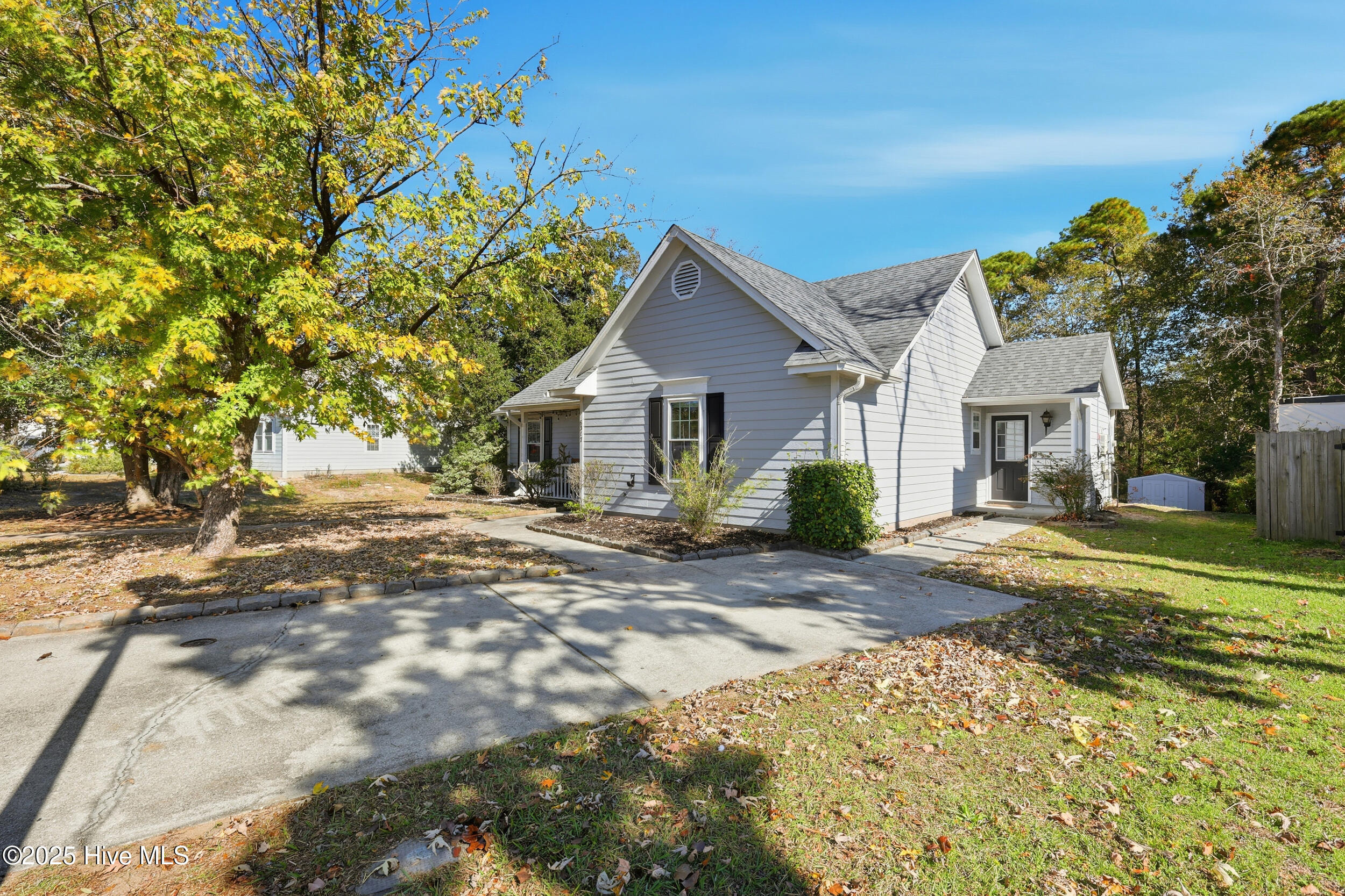 ๐ BEAUTIFUL SUBTO ๐ in WILMINGTON NC ๐ Near CAROLINA BEACH ๐๏ธ VACATION STYLE HOME, TURNKEY ๐ No Credit Check Needed!! ๐ซ - photo 2