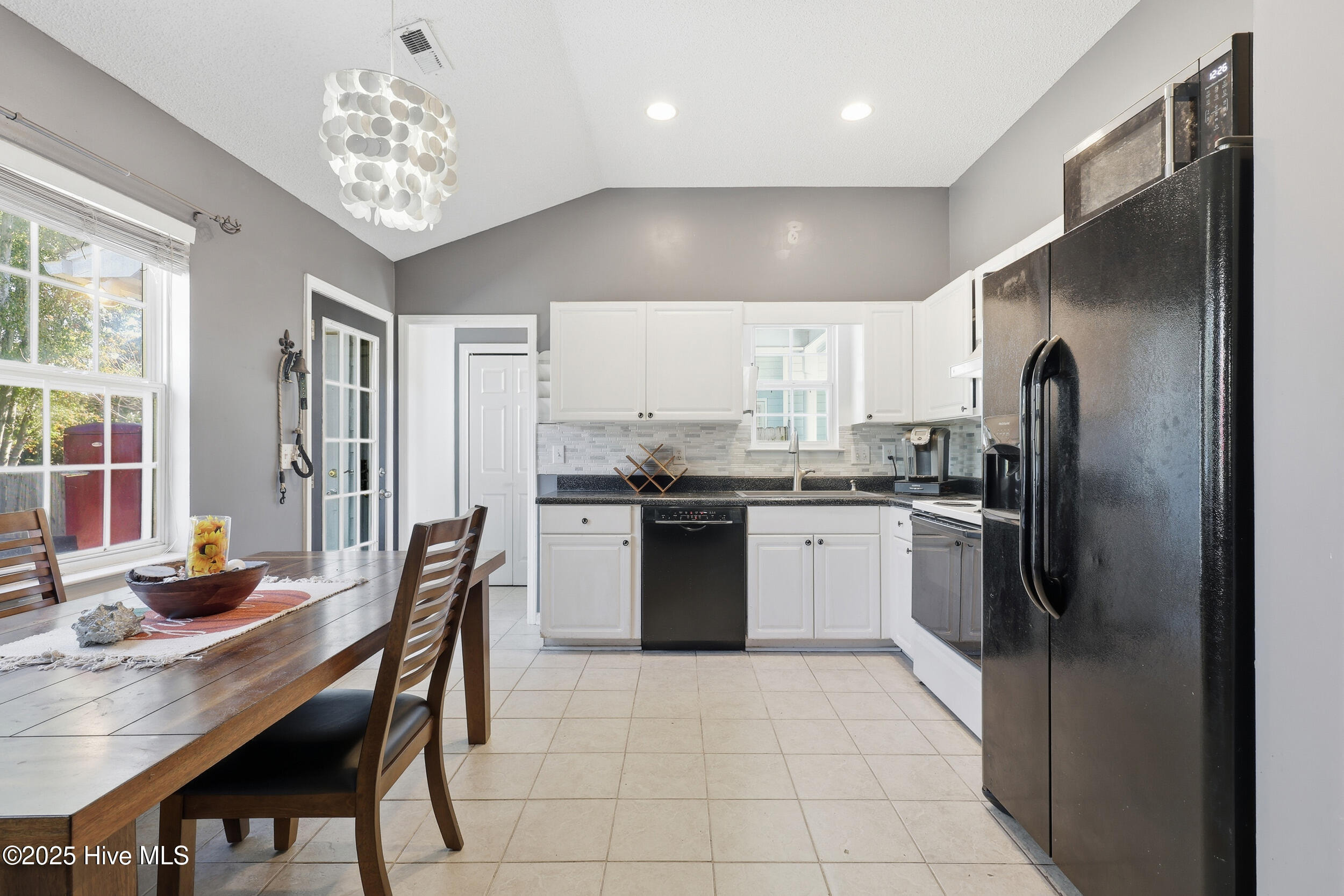 ๐ BEAUTIFUL SUBTO ๐ in WILMINGTON NC ๐ Near CAROLINA BEACH ๐๏ธ VACATION STYLE HOME, TURNKEY ๐ No Credit Check Needed!! ๐ซ - photo 19