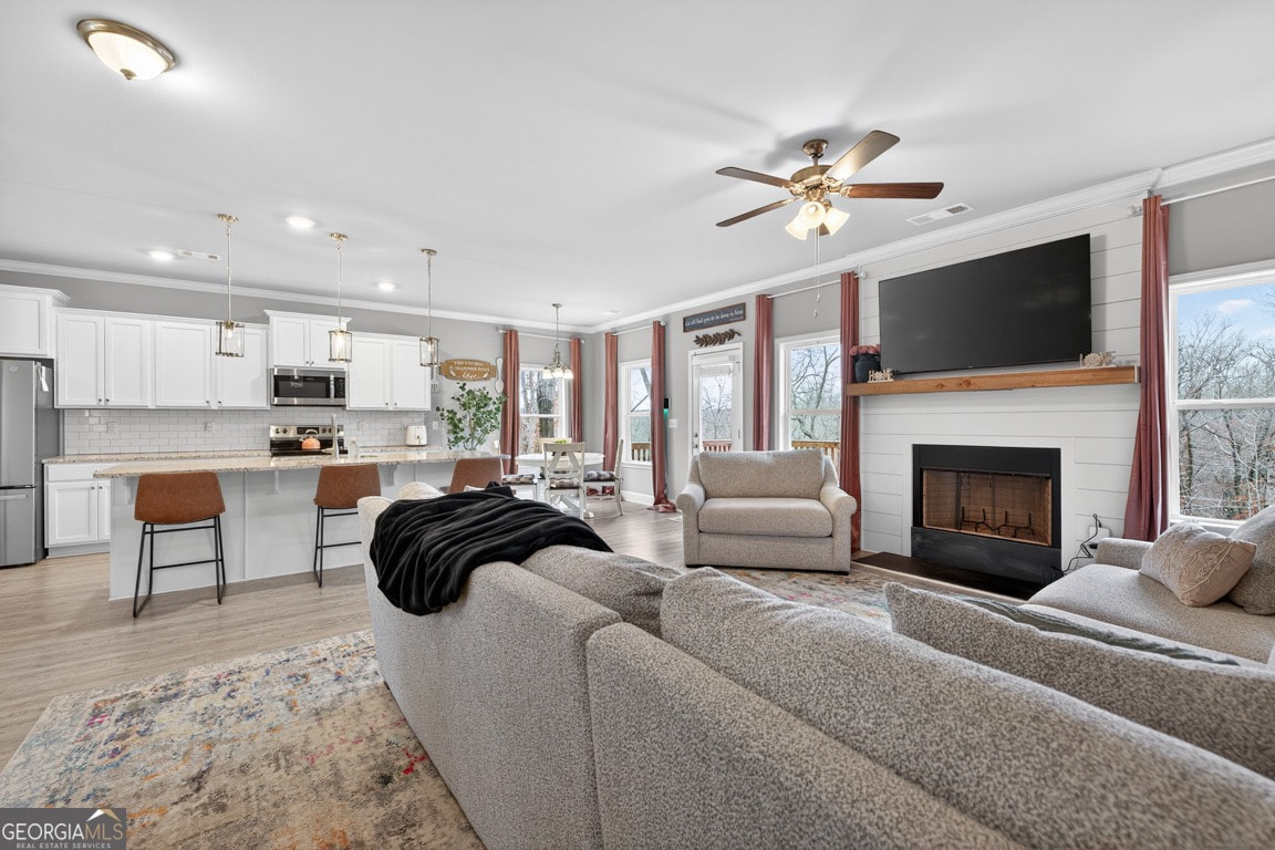 SUBTO in Covington GA ๐ฅ๐ฅ 5.75% Locked In Rate ๐ Master on Main + Basement ๐ Bonus Room + Media Room + Fireplace ๐ฌ NO Pre-approval or Credit Check ๐ซ - photo 22