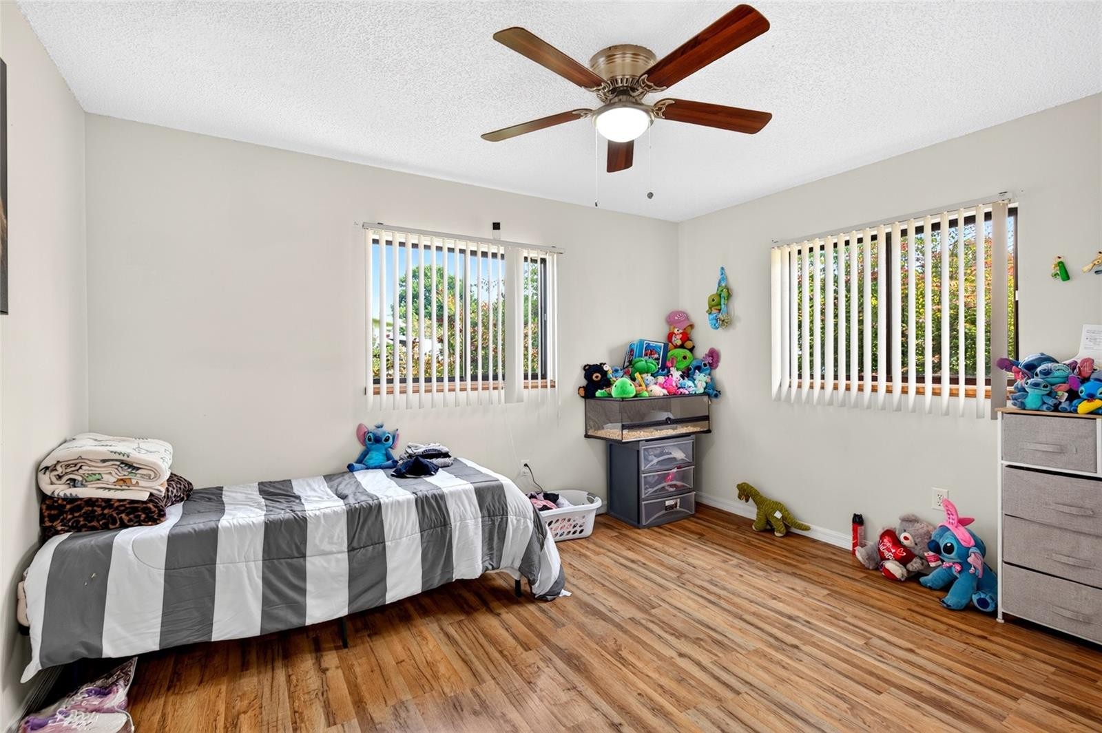 ๐ด 55+ Subto Deal in Ocala FL ๐ด Block 2/2 with Screened Lanai ๐
Pool + Clubhouse ๐ About 11% Down ๐๏ธ NO Pre-approval or Credit Check ๐
- photo 12