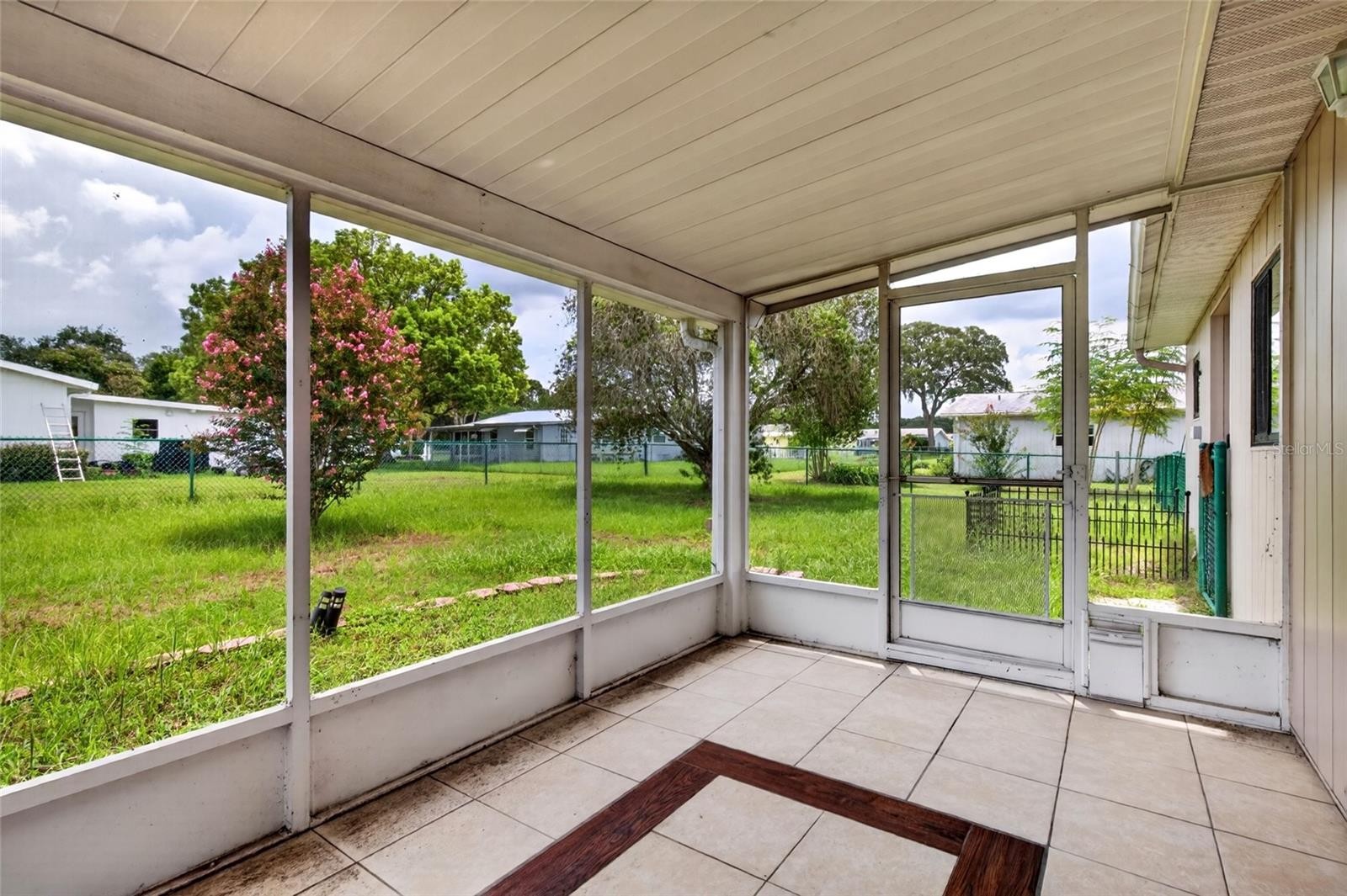 ๐ด 55+ Subto Deal in Ocala FL ๐ด Block 2/2 with Screened Lanai ๐
Pool + Clubhouse ๐ About 11% Down ๐๏ธ NO Pre-approval or Credit Check ๐
- photo 17