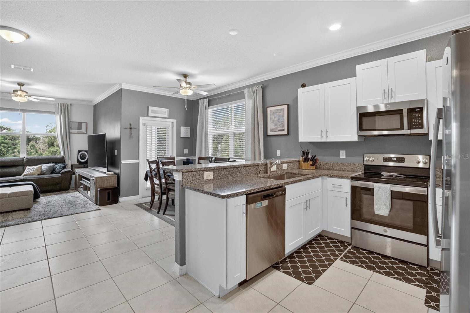 ๐๏ธ 4.75% Subto Townhome in Zephyrhills FL ๐ Up to $3,750/mo on Airbnb ๐ Solar + EV โ๏ธ About 9% Down ๐ช NO Pre-approval or Credit Check โ - photo 2