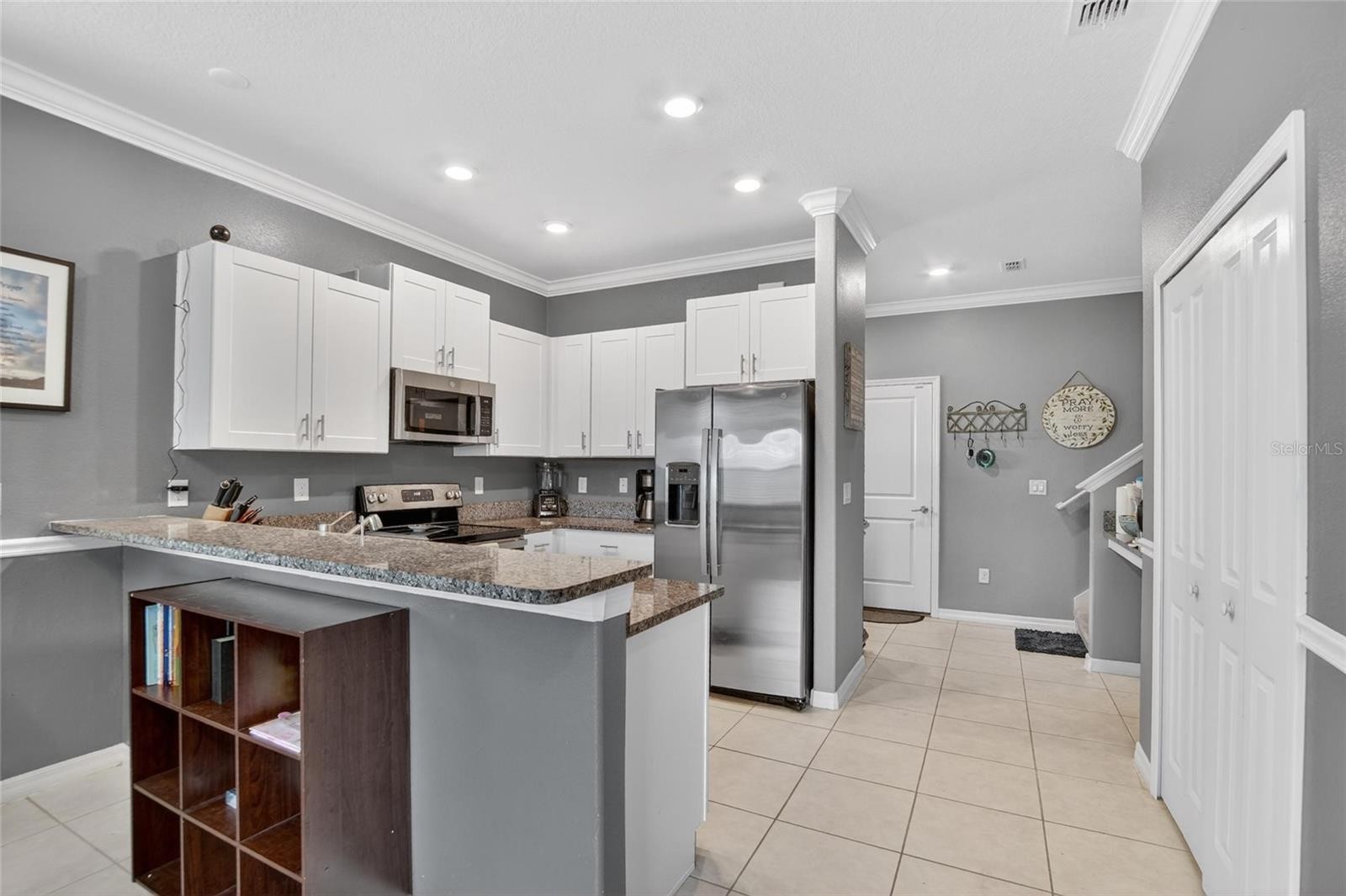 ๐๏ธ 4.75% Subto Townhome in Zephyrhills FL ๐ Up to $3,750/mo on Airbnb ๐ Solar + EV โ๏ธ About 9% Down ๐ช NO Pre-approval or Credit Check โ - photo 4