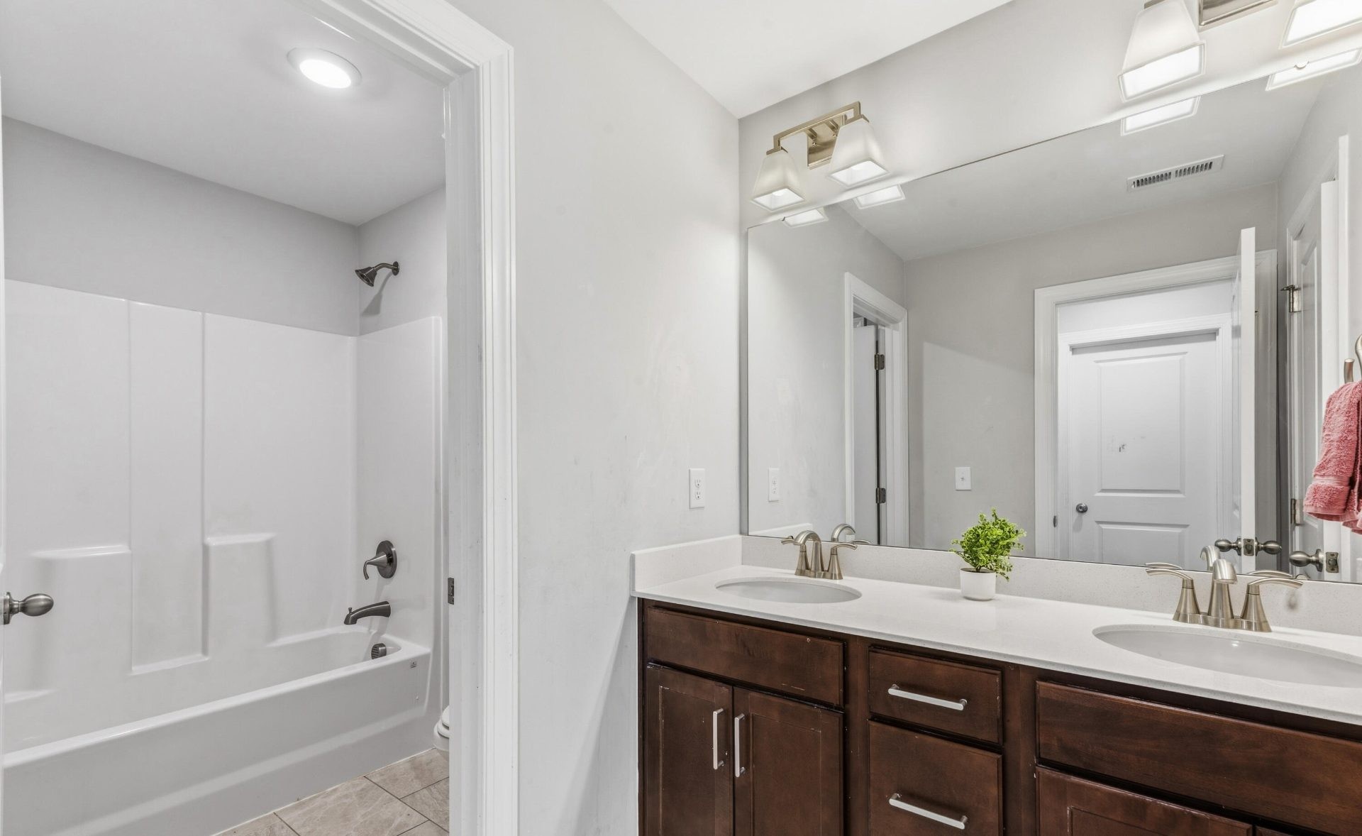 ๐ฅ๐ฅ SUBJECT-TO in Knightdale, NC ๐ฅ๐ฅ Brand New 4 Bed / 2.5 Bath ๐๏ธ Step Into 5.99% Financing ๐ Just $25k to Step In ๐ธ NO Bank, NO Pre-Approval ๐ - photo 8