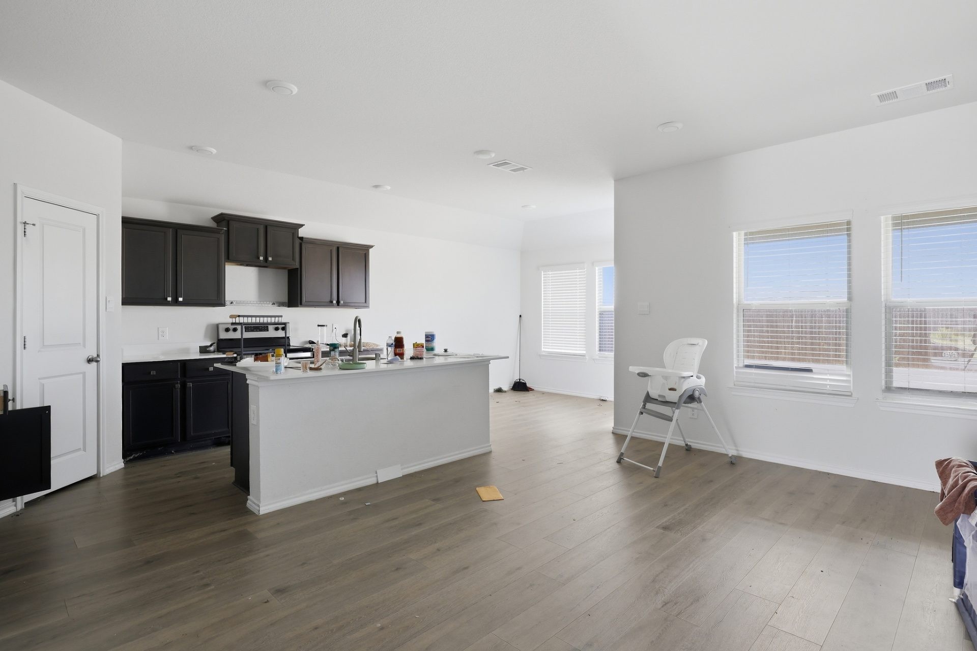 ๐ฅ๐ฅ SUBJECT-TO in Denton, TX ๐ฅ๐ฅ Brand New 3 Bed / 2 Bath ๐๏ธ Step Into CRAZY 4.9% Rate ๐ Just $15k Down ๐ธ NO Bank, NO Pre-Approval ๐ - photo 2