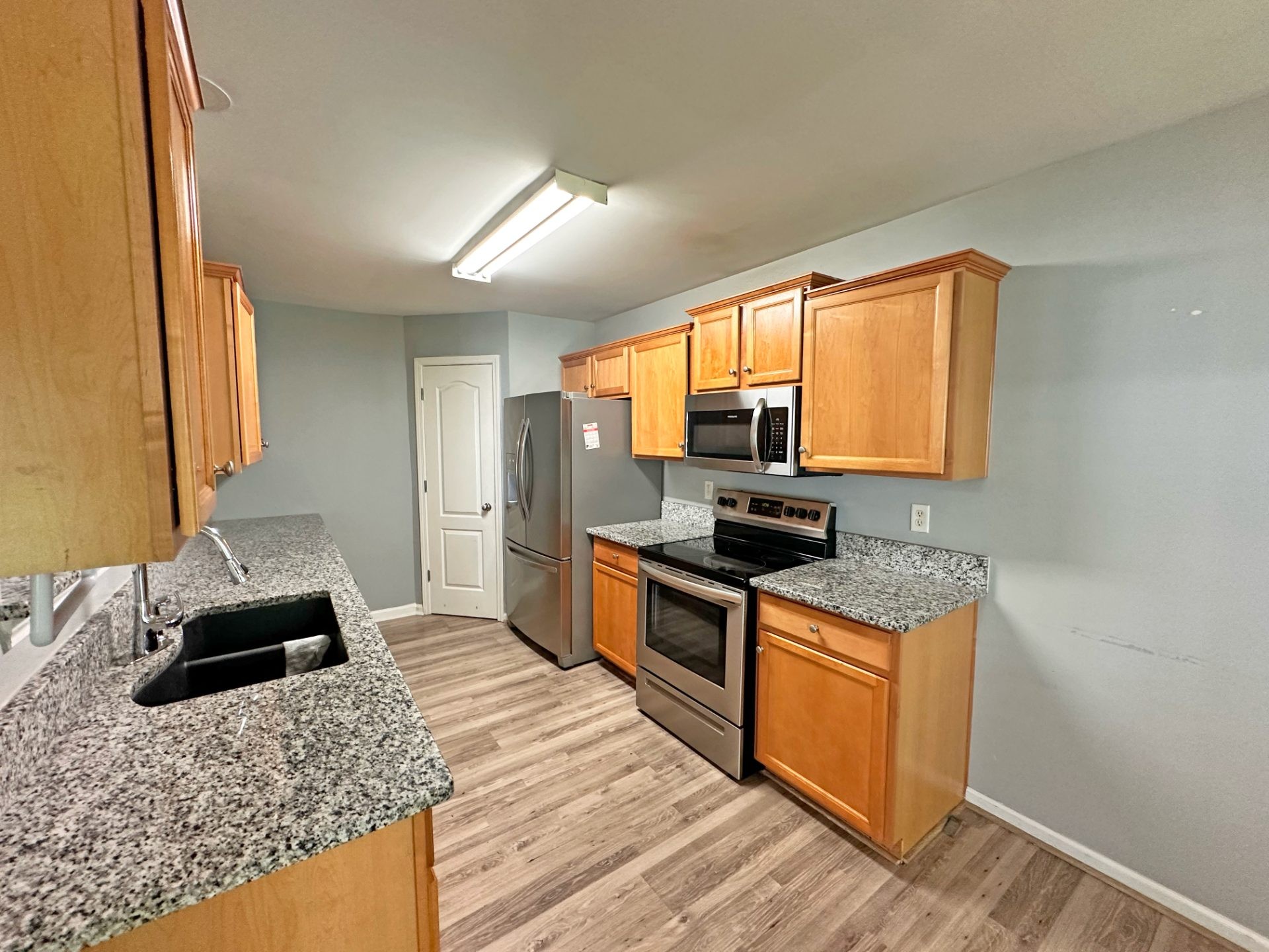 ๐ฅ Subject-To STR Money Maker in Dallas GA ๐ฅ Clean 3 Bed / 2 Bath, 1,681 sqft on a Corner Lot ๐ก Up to $6,000/mo on Airbnb ๐ฐ Just $5k Down ๐ No HOA, Vacant and Ready ๐ช No Bank Qualifying ๐ซ - photo 15