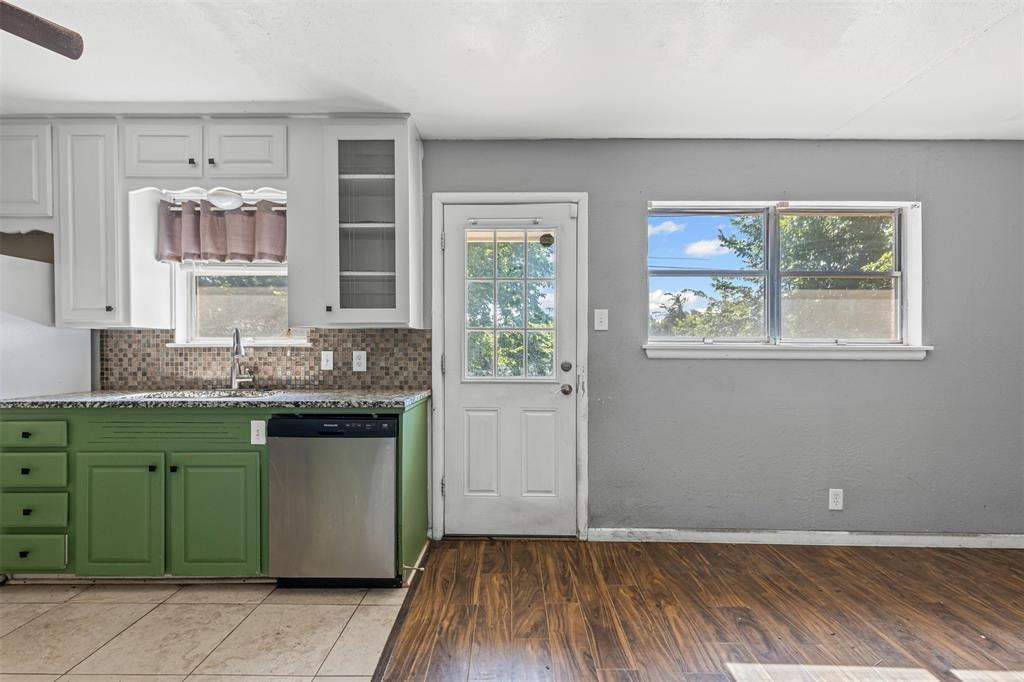 ๐ฅ Subject-To Deal in Richland Hills TX ๐ฅ๐ฅ Only 25K Down + CC to Step In ๐ต 3 Bed Brick Home in the Dallas / Fort Worth Metro ๐ NO Pre-approval or Credit Check ๐ซ - photo 11