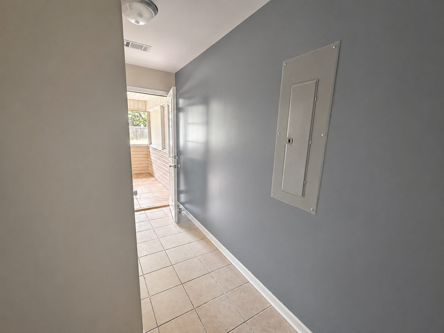 SUBTO in Warner Robins GA ๐ฅ๐ฅ Near Robins AFB ๐ช 4 Bed on Half Acre ๐ฟ Screened Porch + Privacy Fence ๐ก NO Pre-approval or Credit Check ๐ซ - photo 9