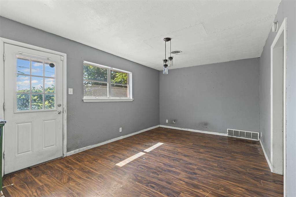 ๐ฅ Subject-To Deal in Richland Hills TX ๐ฅ๐ฅ Only 25K Down + CC to Step In ๐ต 3 Bed Brick Home in the Dallas / Fort Worth Metro ๐ NO Pre-approval or Credit Check ๐ซ - photo 24