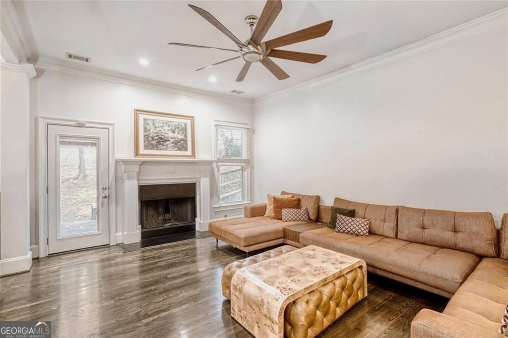 ๐ก SUBJECT-TO in Atlanta, GA ๐ฅ๐ฅ 4 Bed / 3.5 Bath, 4,234 Sqft ๐ฐ Co-Living / MTR Cash Cow, Up to $8,500/mo ๐ Take Over the Existing 5.25% Financing ๐ No Bank, No New Loan ๐ Intown East Atlanta ๐ต Only 5% Down - photo 2