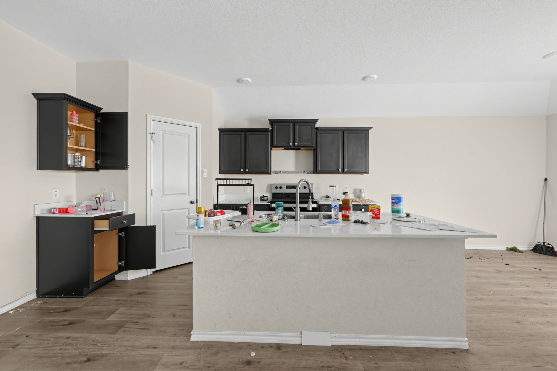 ๐ฅ๐ฅ SUBJECT-TO in Denton, TX ๐ฅ๐ฅ Brand New 3 Bed / 2 Bath ๐๏ธ Step Into CRAZY 4.9% Rate ๐ Just $15k Down ๐ธ NO Bank, NO Pre-Approval ๐ - photo 5