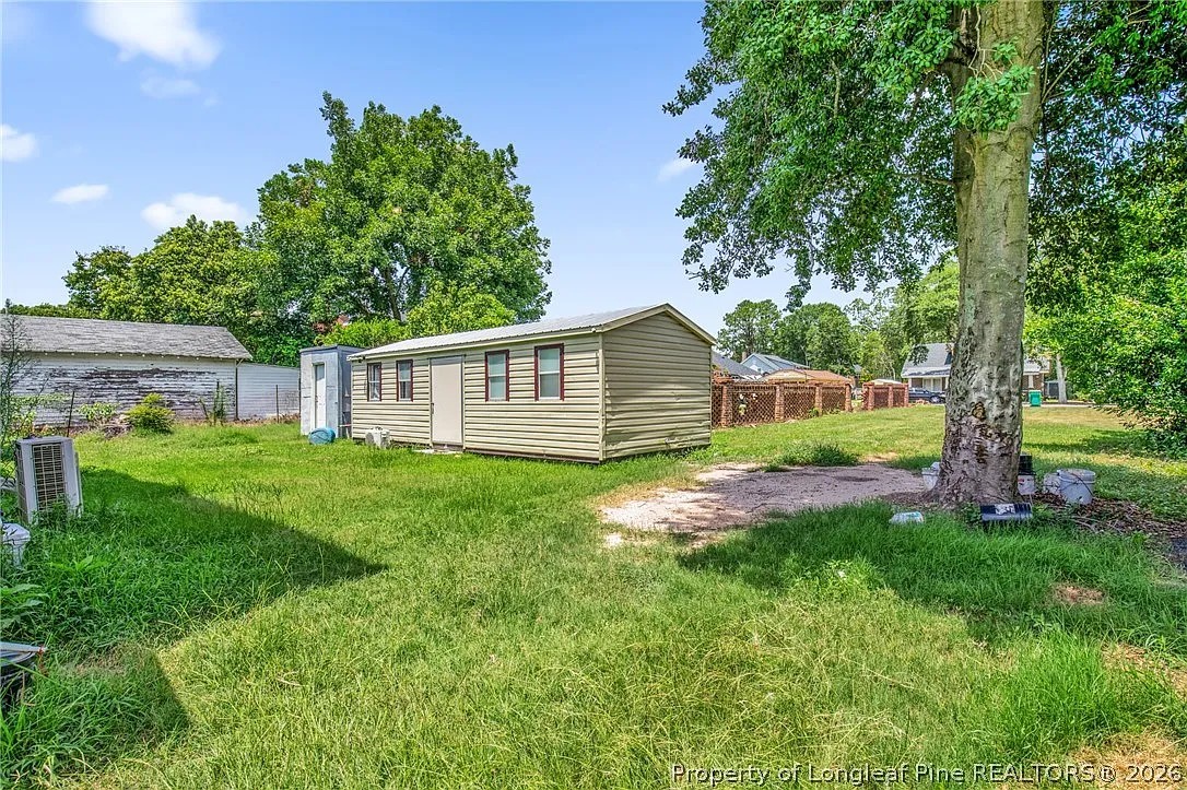 ๐ฅ Subject-To Co-Living Cash Cow in Lumberton NC ๐ฅ๐ฅ Massive 5 Bed / 3.5 Bath, 3,032 sqft on Over an Acre ๐ก Just $9k Down ๐ Oversized Workshop + Sunroom ๐ ๏ธ No Bank Qualifying, No Credit Check ๐ซ - photo 38
