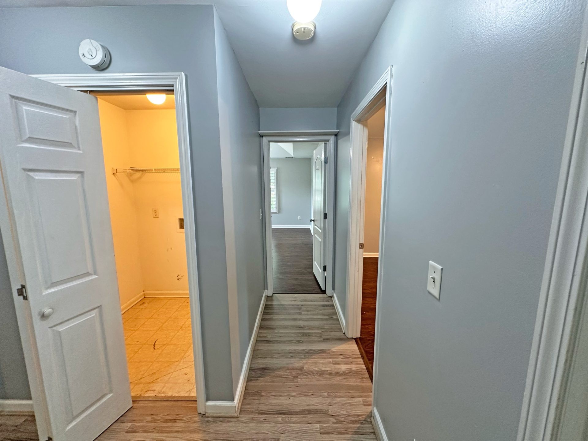 ๐ฅ Subject-To STR Money Maker in Dallas GA ๐ฅ Clean 3 Bed / 2 Bath, 1,681 sqft on a Corner Lot ๐ก Up to $6,000/mo on Airbnb ๐ฐ Just $5k Down ๐ No HOA, Vacant and Ready ๐ช No Bank Qualifying ๐ซ - photo 9