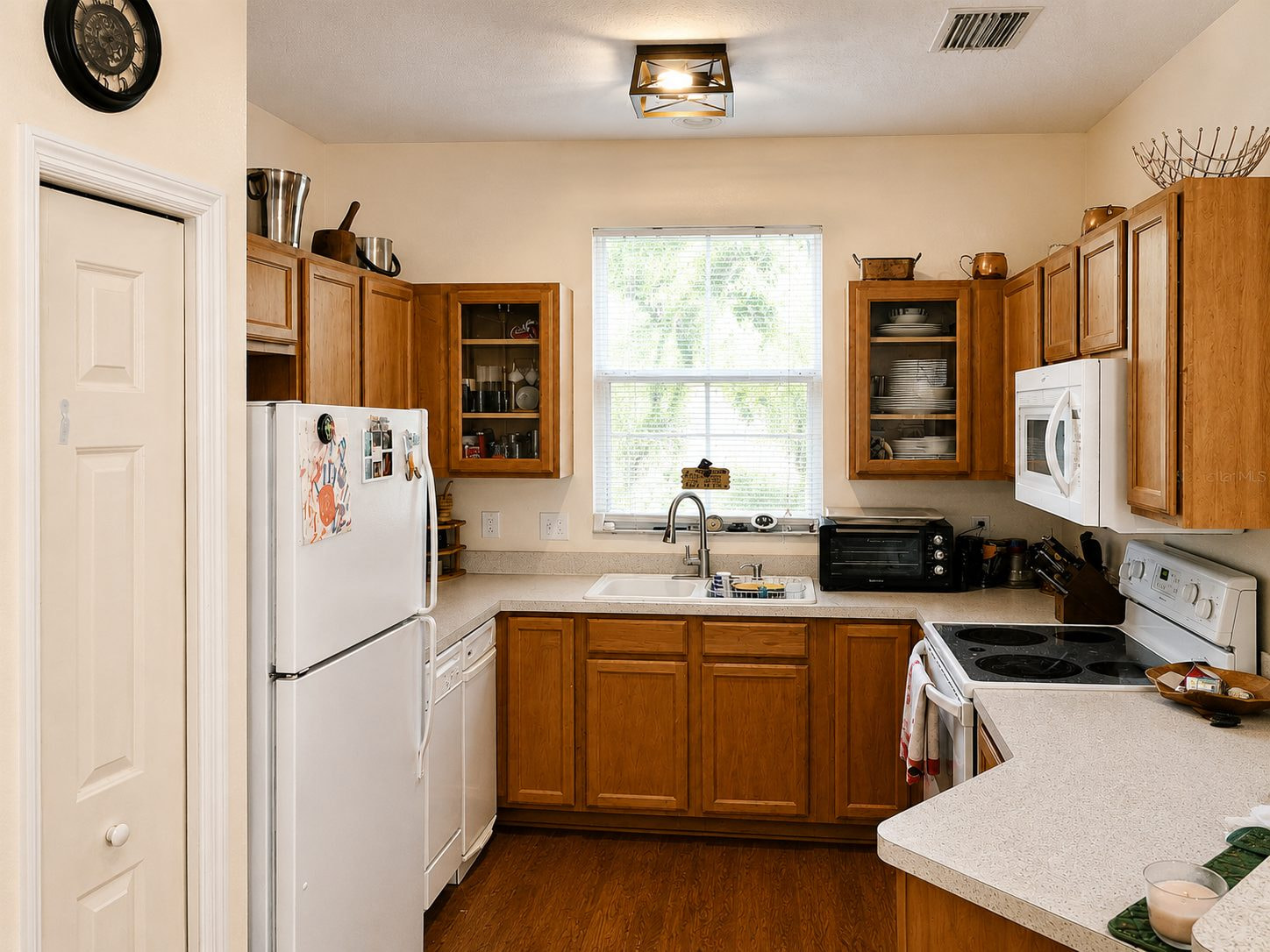 ๐ฅ Subject-To Deal in Valrico FL ๐ฅ๐ฅ Only $25k to Step In ๐ต 7.125% Financing Already in Place ๐ Low-Maintenance Tampa Metro Townhome ๐๏ธ NO Pre-approval or Credit Check ๐ซ - photo 5