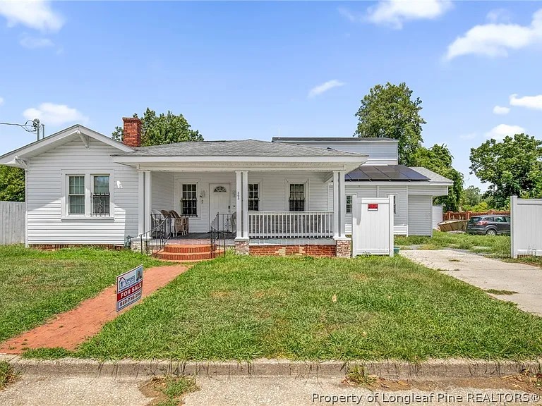 ๐ฅ Subject-To Co-Living Cash Cow in Lumberton NC ๐ฅ๐ฅ Massive 5 Bed / 3.5 Bath, 3,032 sqft on Over an Acre ๐ก Just $9k Down ๐ Oversized Workshop + Sunroom ๐ ๏ธ No Bank Qualifying, No Credit Check ๐ซ - photo 14