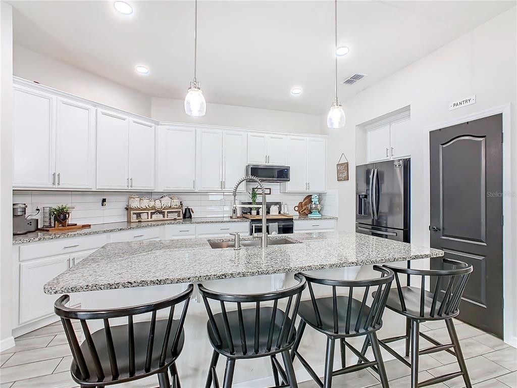 ๐ฅ๐ฅ SUBJECT-TO in Saint Cloud, FL ๐ฅ๐ฅ 5% Rate ๐ธ 4 Bed / 2 Bath 2019 Build ๐ก NO Bank, NO Pre-Approval ๐ Minutes to Lake Nona Medical City ๐ฅ MID-TERM RENTAL STAR โญ๏ธ - photo 15