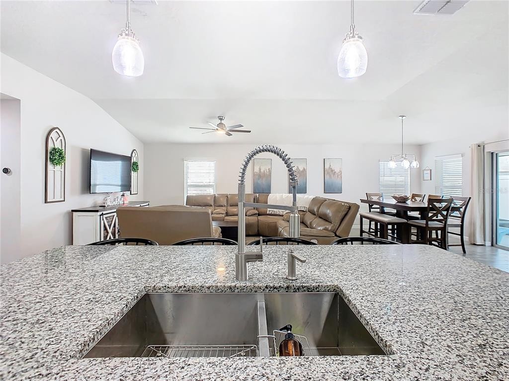 ๐ฅ๐ฅ SUBJECT-TO in Saint Cloud, FL ๐ฅ๐ฅ 5% Rate ๐ธ 4 Bed / 2 Bath 2019 Build ๐ก NO Bank, NO Pre-Approval ๐ Minutes to Lake Nona Medical City ๐ฅ MID-TERM RENTAL STAR โญ๏ธ - photo 18