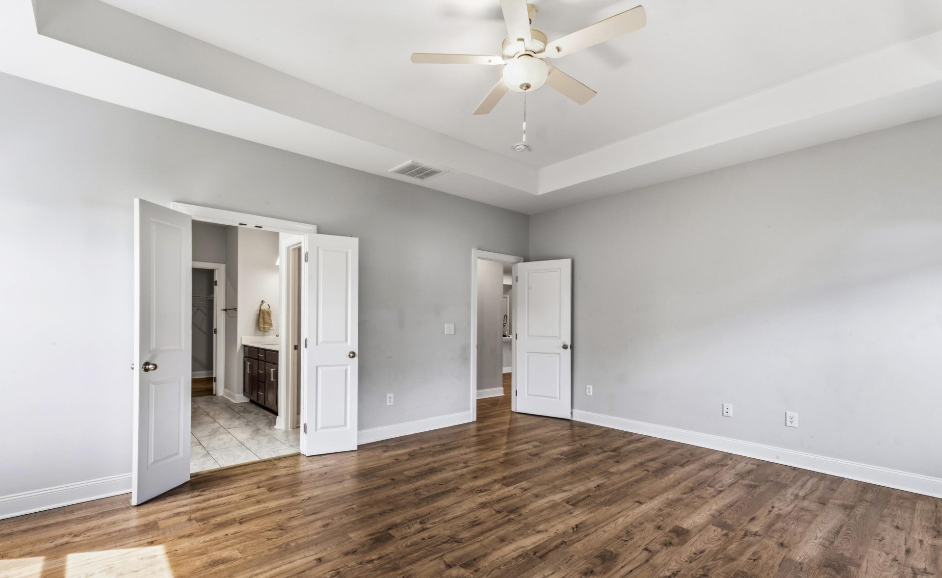 ๐ฅ๐ฅ SUBJECT-TO in Knightdale, NC ๐ฅ๐ฅ Brand New 4 Bed / 2.5 Bath ๐๏ธ Step Into 5.99% Financing ๐ Just $25k to Step In ๐ธ NO Bank, NO Pre-Approval ๐ - photo 26