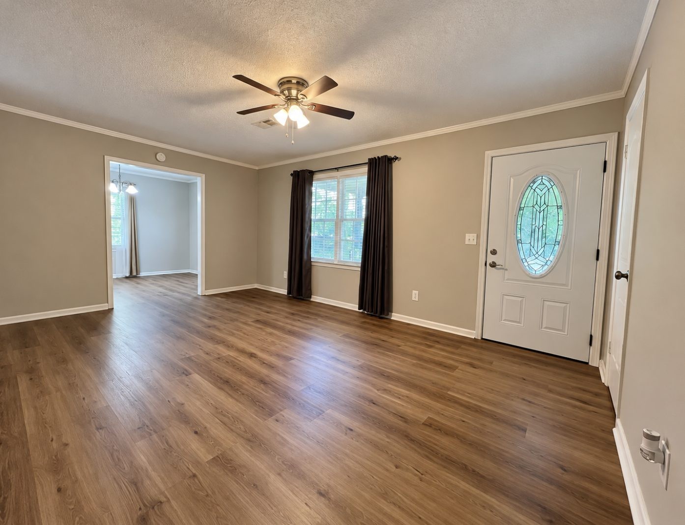 ๐ก SUBJECT-TO in Franklin, GA ๐ฅ๐ฅ 3 Bed / 1.5 Bath Remodeled Ranch ๐ No Bank, No New Loan ๐ซ NO HOA, NO Rental Restrictions ๐ต Under 5% Down - photo 2