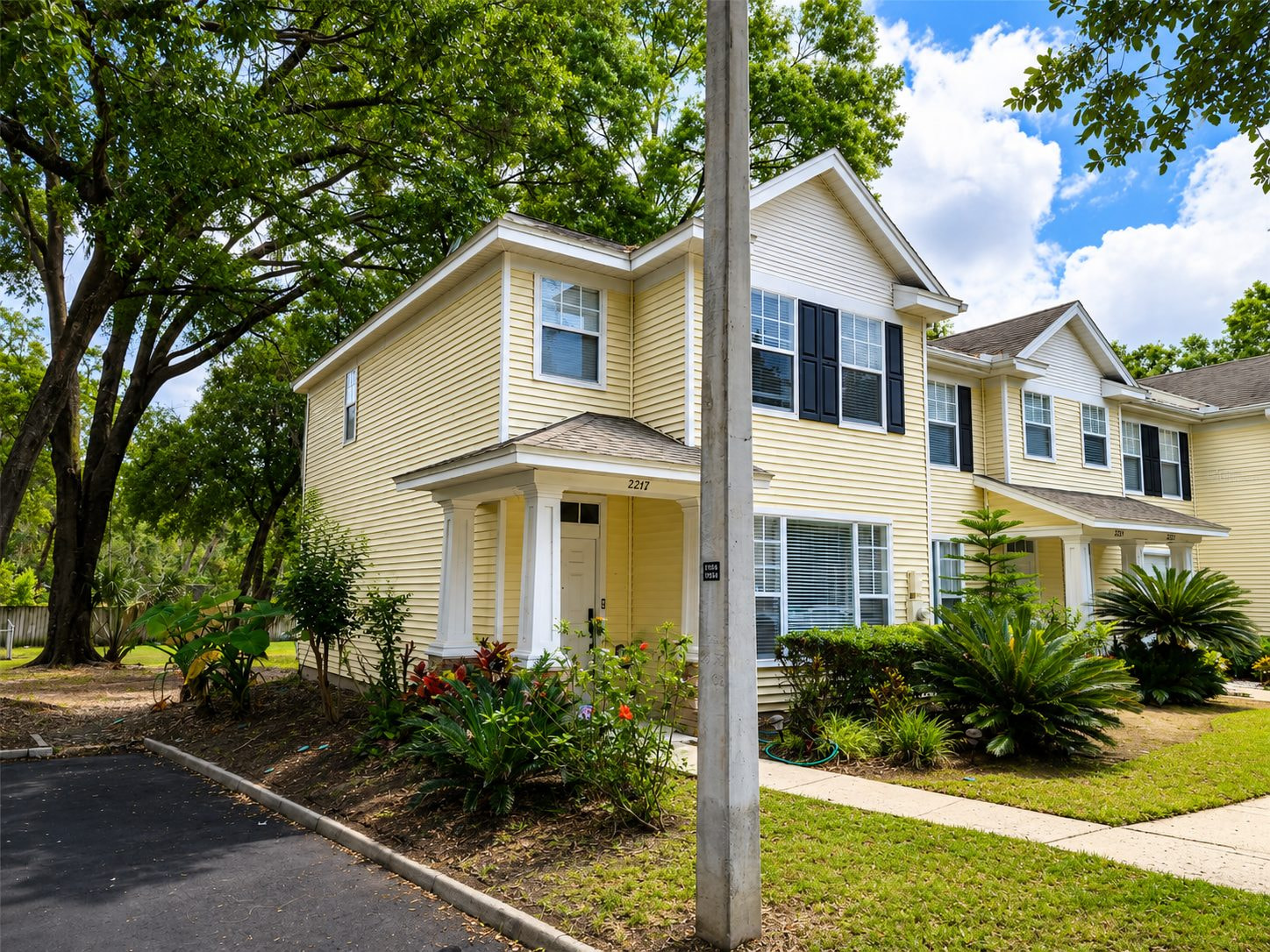 ๐ฅ Subject-To Deal in Valrico FL ๐ฅ๐ฅ Only $25k to Step In ๐ต 7.125% Financing Already in Place ๐ Low-Maintenance Tampa Metro Townhome ๐๏ธ NO Pre-approval or Credit Check ๐ซ - photo 8