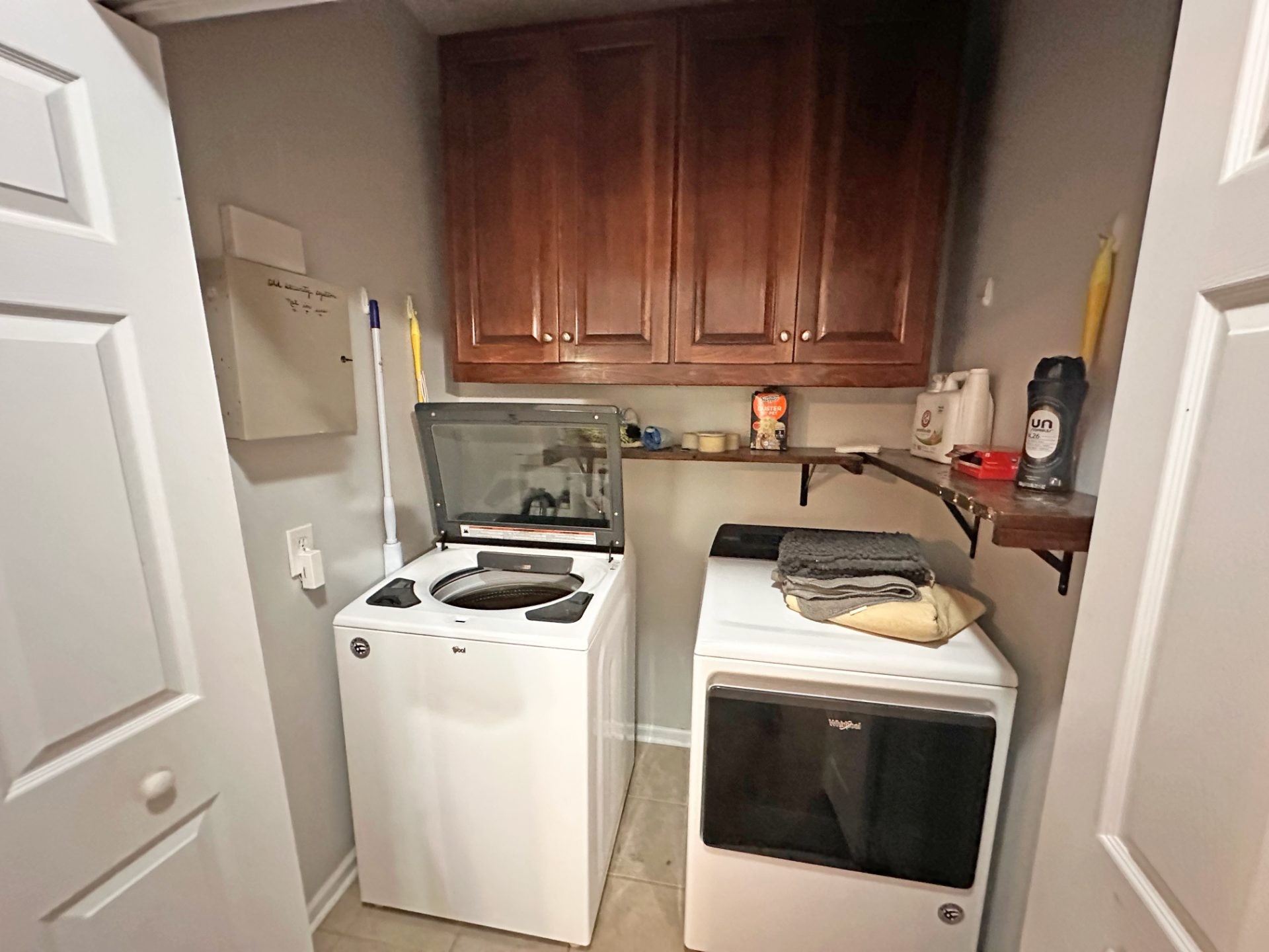 ๐ฅ Subject-To STR Money Maker in Eatonton GA ๐ฅ 4 Bed / 3 Bath, 2,560 sqft on Over an Acre ๐ก Up to $7,000/mo on Airbnb ๐ฐ Just $5k Down ๐ Private Lake Access Community ๐ค No Bank Qualifying ๐ซ - photo 5
