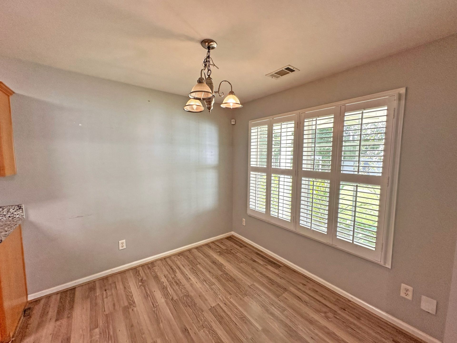 ๐ฅ Subject-To STR Money Maker in Dallas GA ๐ฅ Clean 3 Bed / 2 Bath, 1,681 sqft on a Corner Lot ๐ก Up to $6,000/mo on Airbnb ๐ฐ Just $5k Down ๐ No HOA, Vacant and Ready ๐ช No Bank Qualifying ๐ซ - photo 19