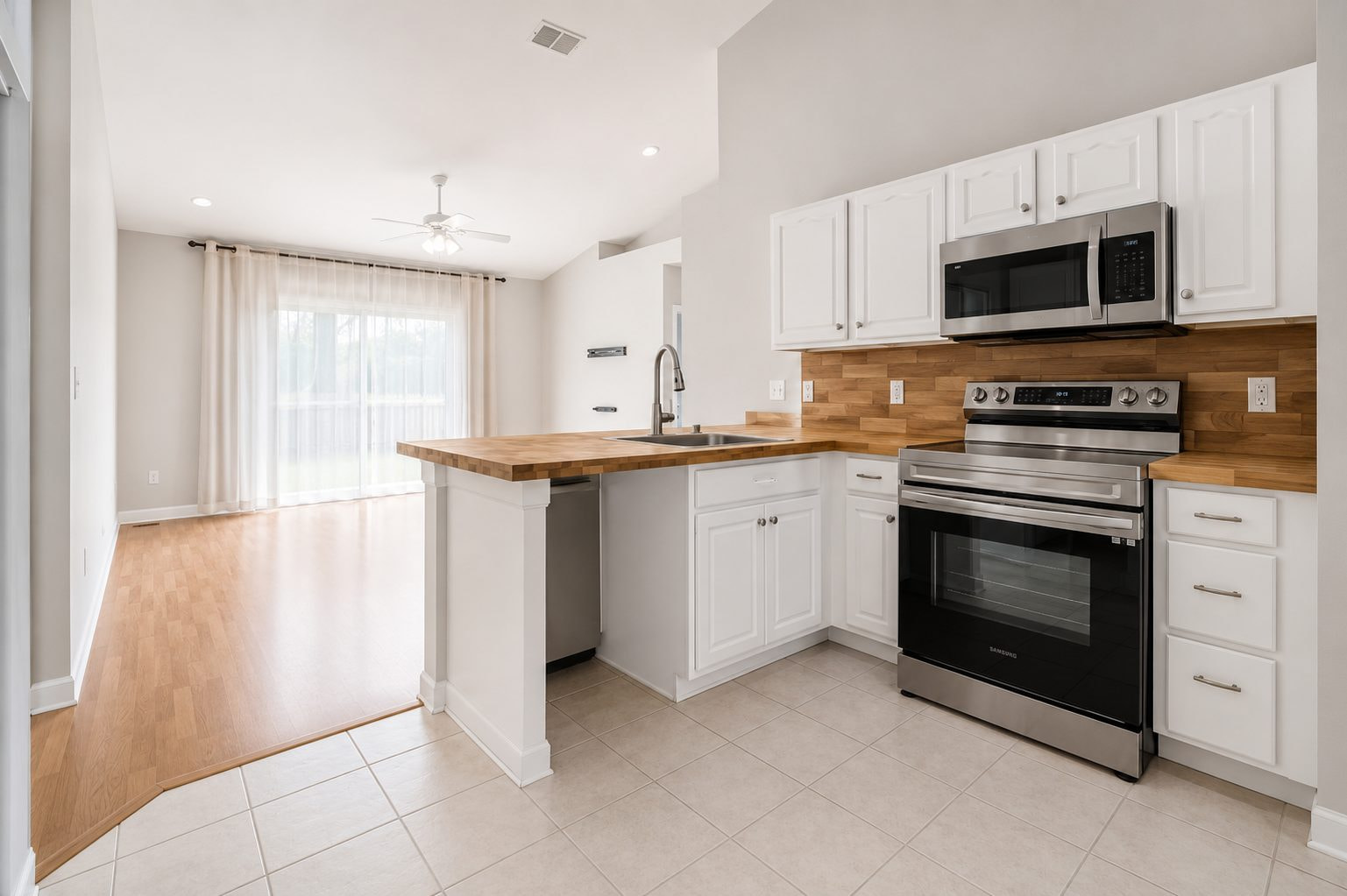 ๐ฅ Subject-To Deal in Riverview FL ๐ฅ๐ฅ Only $25k to Step In ๐ต 7.25% Financing Already in Place ๐ Single-Family with Fenced Yard ๐ก Low HOA Tampa Metro ๐๏ธ NO Pre-approval or Credit Check ๐ซ - photo 2