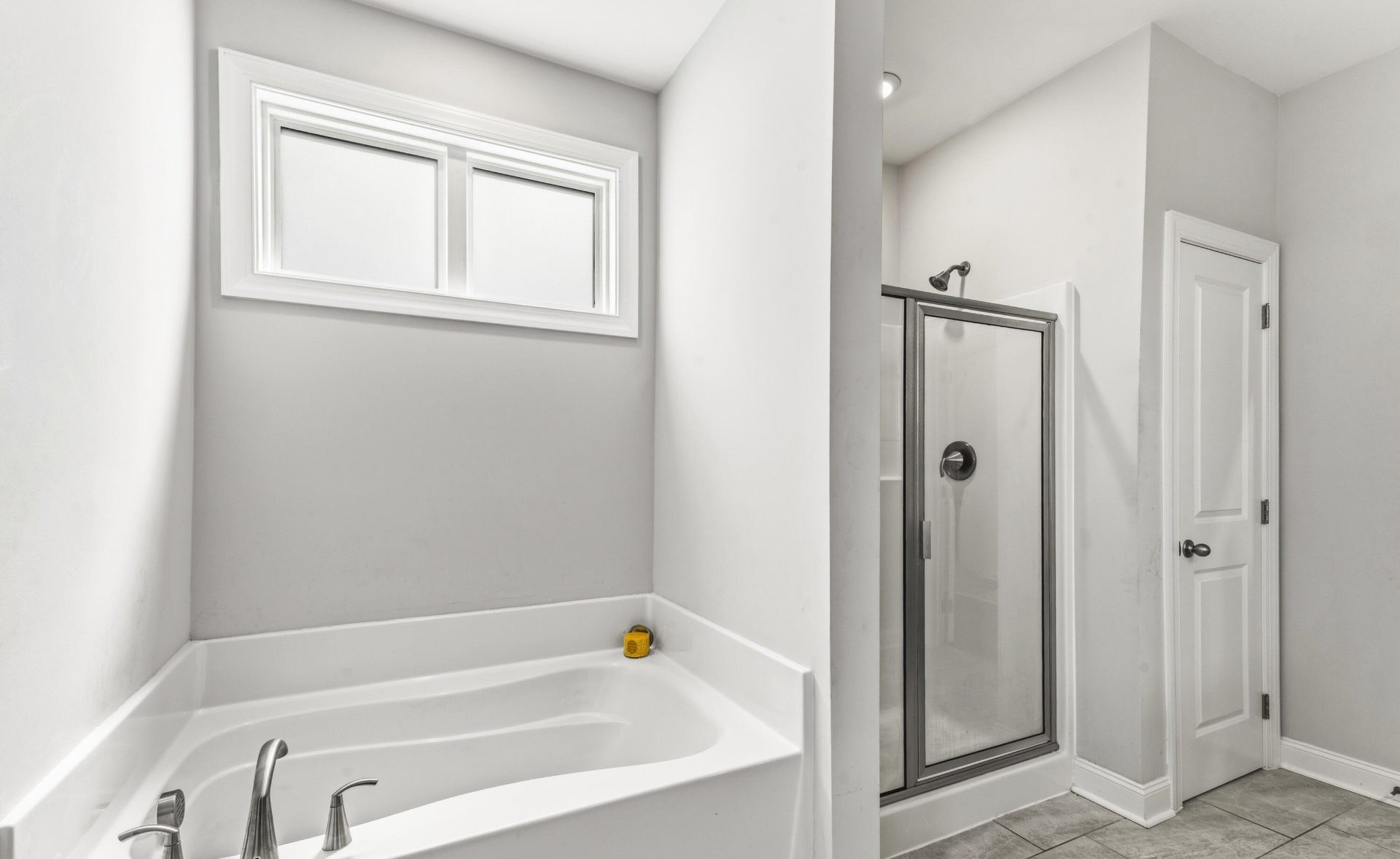 ๐ฅ๐ฅ SUBJECT-TO in Knightdale, NC ๐ฅ๐ฅ Brand New 4 Bed / 2.5 Bath ๐๏ธ Step Into 5.99% Financing ๐ Just $25k to Step In ๐ธ NO Bank, NO Pre-Approval ๐ - photo 4