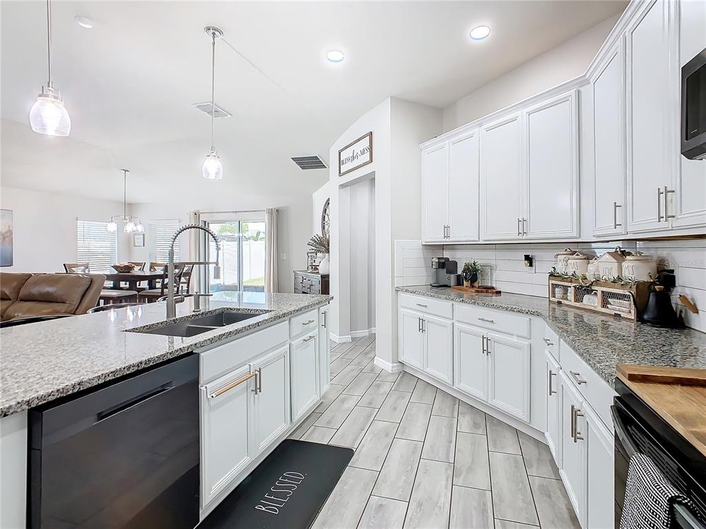 ๐ฅ๐ฅ SUBJECT-TO in Saint Cloud, FL ๐ฅ๐ฅ 5% Rate ๐ธ 4 Bed / 2 Bath 2019 Build ๐ก NO Bank, NO Pre-Approval ๐ Minutes to Lake Nona Medical City ๐ฅ MID-TERM RENTAL STAR โญ๏ธ - photo 16