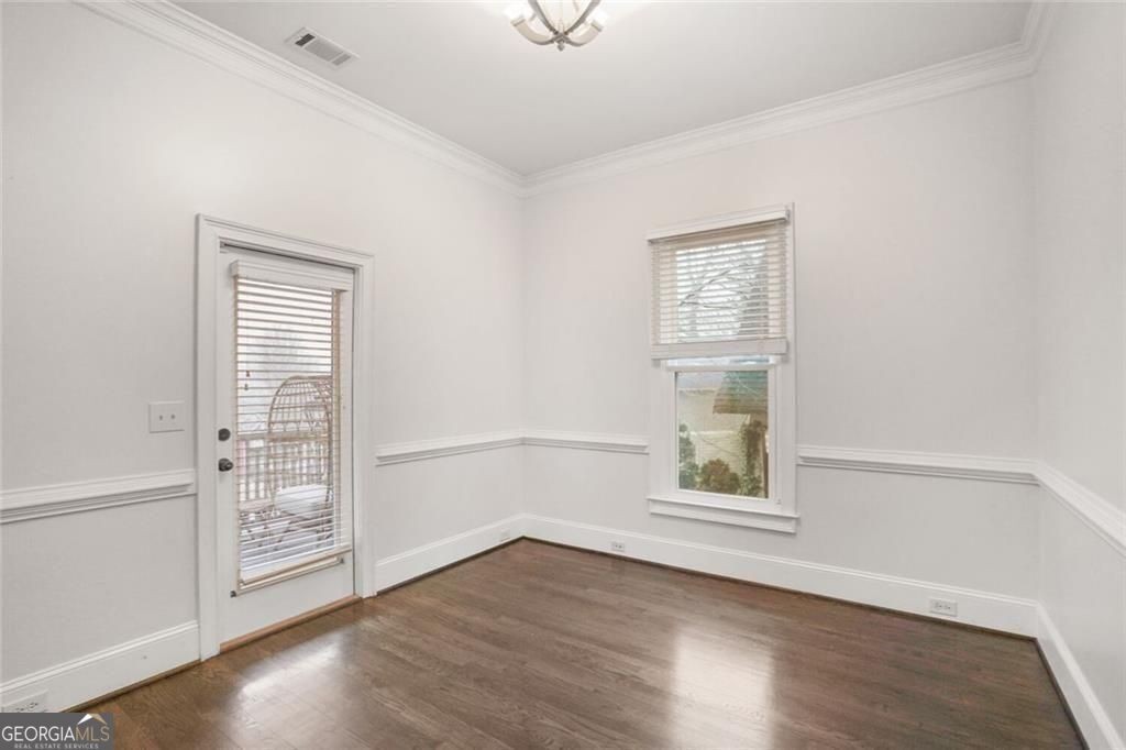 ๐ก SUBJECT-TO in Atlanta, GA ๐ฅ๐ฅ 4 Bed / 3.5 Bath, 4,234 Sqft ๐ฐ Co-Living / MTR Cash Cow, Up to $8,500/mo ๐ Take Over the Existing 5.25% Financing ๐ No Bank, No New Loan ๐ Intown East Atlanta ๐ต Only 5% Down - photo 19