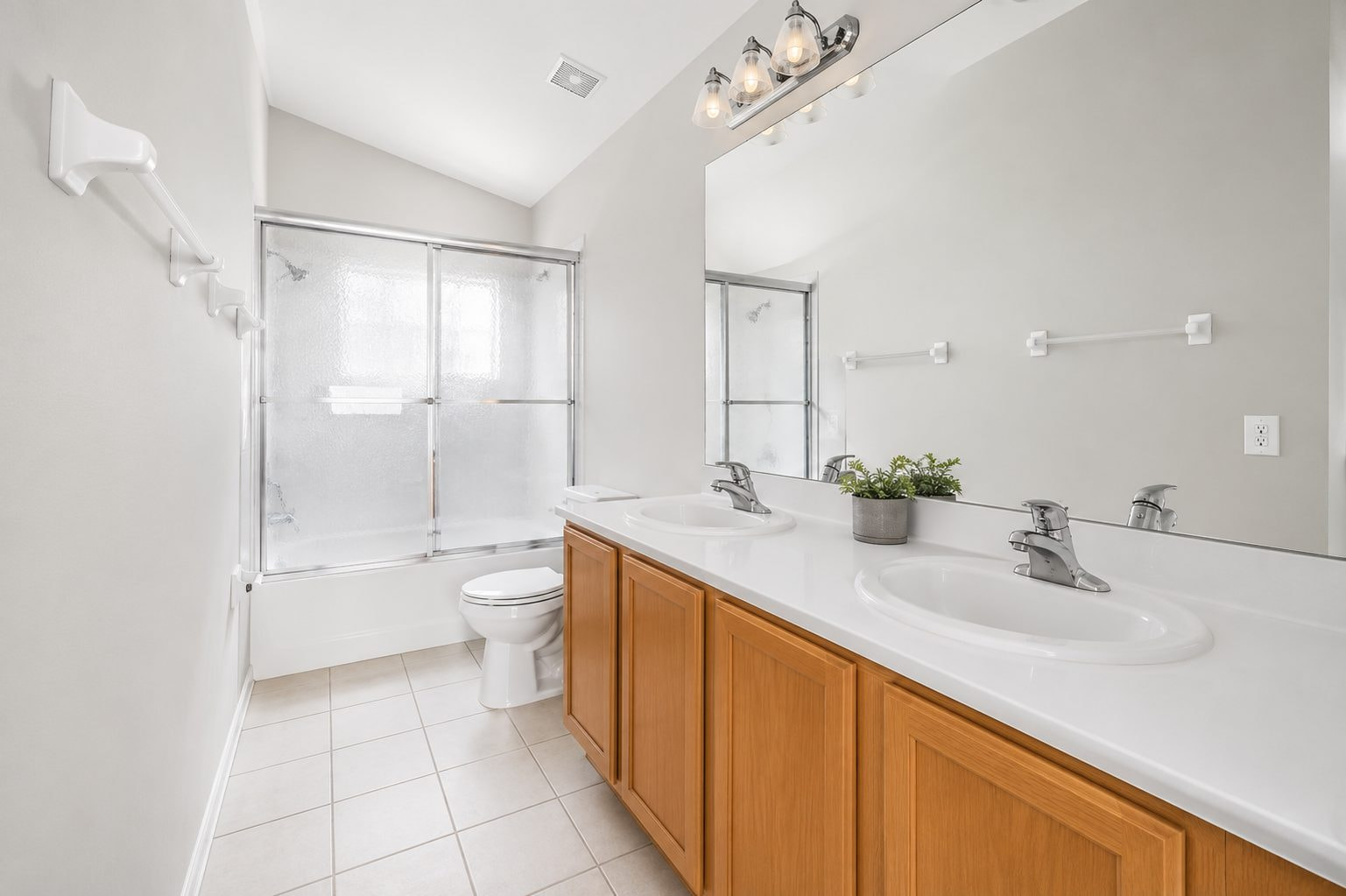 ๐ฅ Subject-To Deal in Riverview FL ๐ฅ๐ฅ Only $25k to Step In ๐ต 7.25% Financing Already in Place ๐ Single-Family with Fenced Yard ๐ก Low HOA Tampa Metro ๐๏ธ NO Pre-approval or Credit Check ๐ซ - photo 15