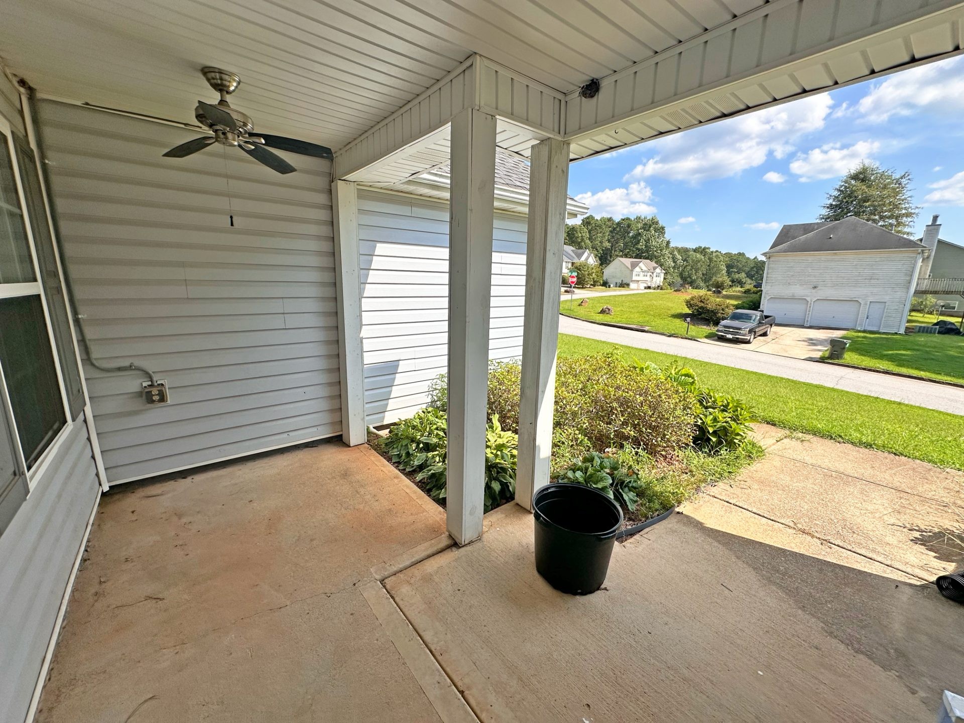 ๐ฅ Subject-To STR Money Maker in Dallas GA ๐ฅ Clean 3 Bed / 2 Bath, 1,681 sqft on a Corner Lot ๐ก Up to $6,000/mo on Airbnb ๐ฐ Just $5k Down ๐ No HOA, Vacant and Ready ๐ช No Bank Qualifying ๐ซ - photo 21