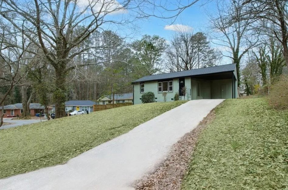 ๐ฅ Atlanta GA Subject-To Deal ๐ Completely Turn-Key ๐ฐ ONLY $12.5K DOWN ๐ก 3BR Home - photo 3