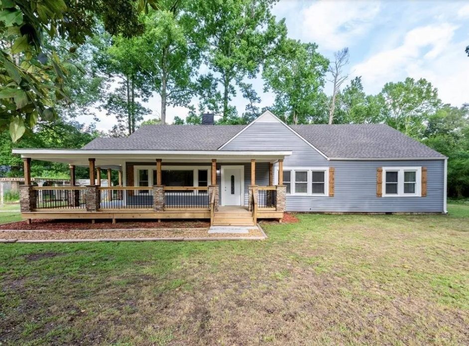 TRION, GA SUBJECT-TO DEAL | RENOVATED 4BR ON 1.1 ACRES | $10K ENTRY🔥 - photo 2