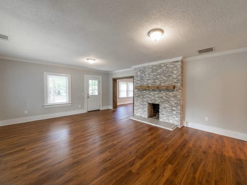 TRION, GA SUBJECT-TO DEAL | RENOVATED 4BR ON 1.1 ACRES | $10K ENTRY🔥 - photo 5